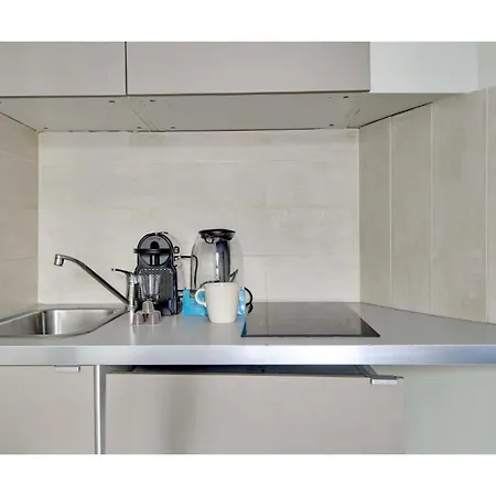 Comfort At Gare De L Est